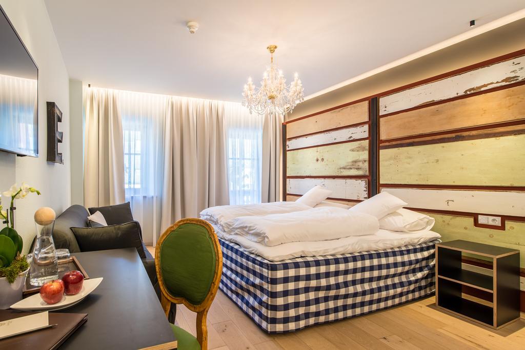 Adler Suite & Stube فيلاباسا الغرفة الصورة